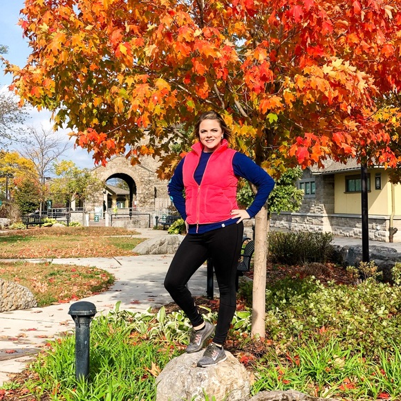 Meet Your Seller! 🌷💝👑 - Picture 2 of 5